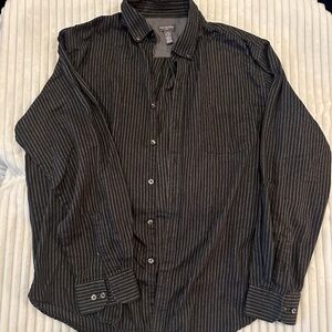 Men's large Van Heusen Button-up Shirt